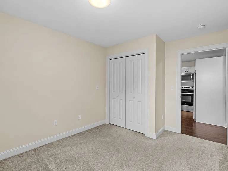 Cumberland Foreside Village Apartments — Photo 14