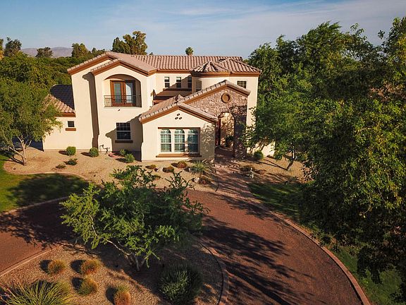2nd image of 14438 W Cochise Dr
