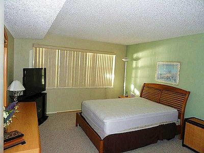 5th image of 810 Cypress Blvd APT 103