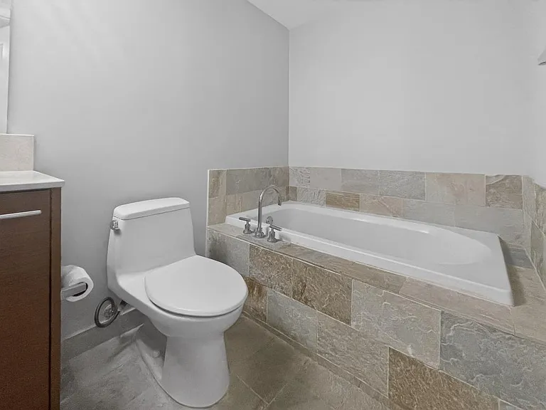 2681 N Flamingo Rd #902S — Photo 44