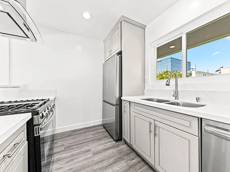 1907 Corinth Ave #2 — Photo 19