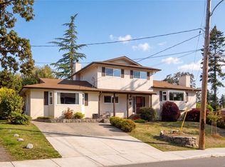 3906 Braefoot Rd, Saanich, BC V8P 3T2