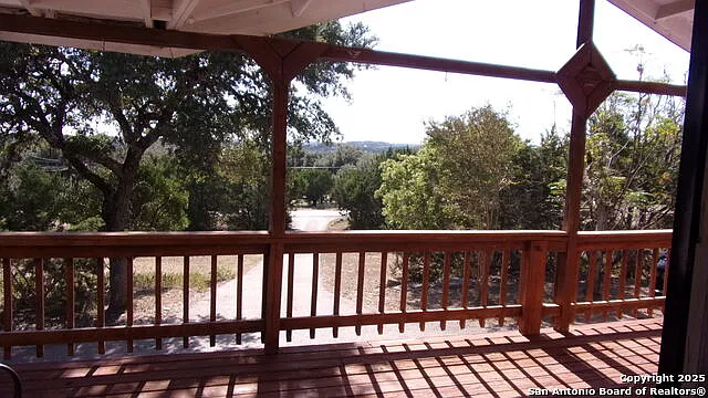 252 Sir Winston Dr — Photo 5