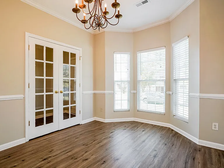 816 Stackhurst Way — Photo 8