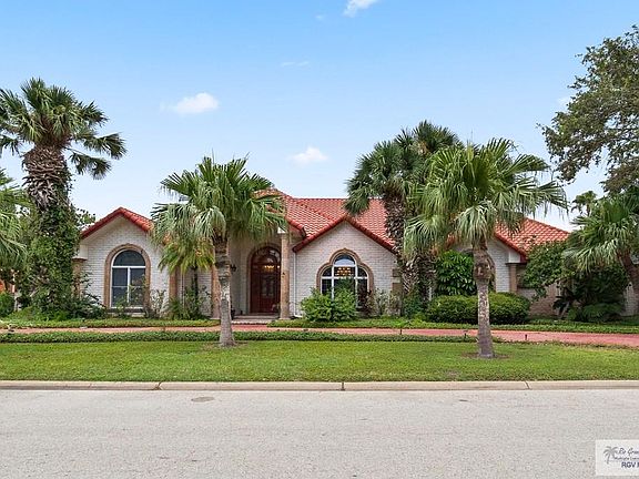 5th image of 1601 Palm Valley Dr E