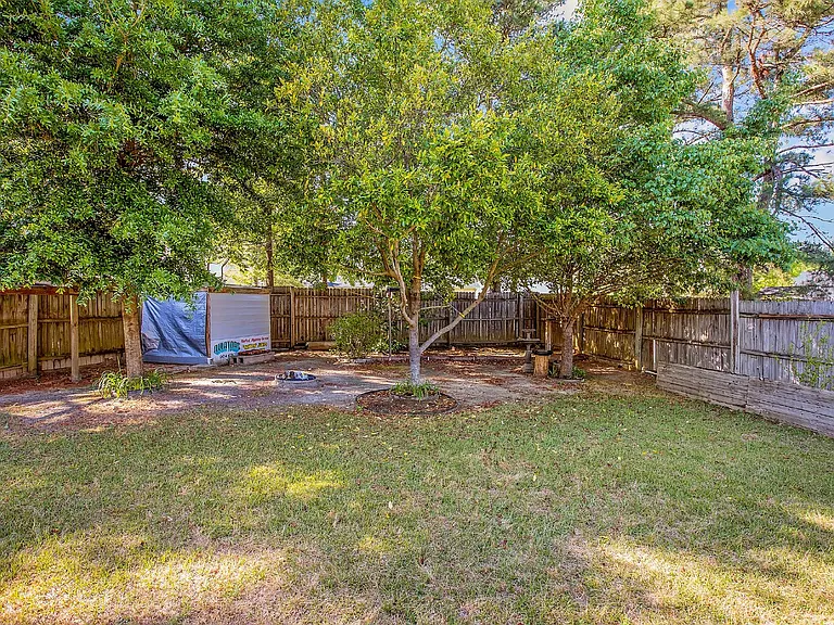 9533 Gooden Dr — Photo 24