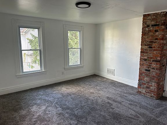 4th image of 1506 Scott St