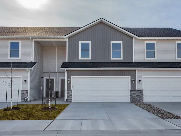 6113 Tungsten Dr, Pleasant Hill, IA 50327