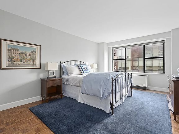 5th image of 1065 Park Ave #13B