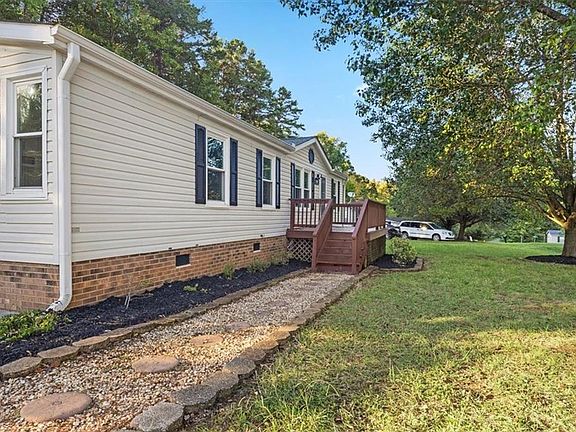 4th image of 4701 Benttree Dr