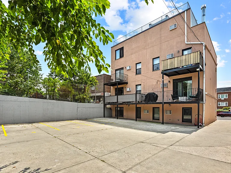 20-50 29th St #1B — Photo 7