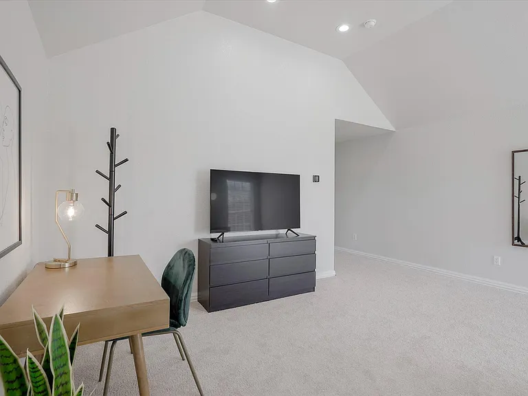 2620 Bordeaux Dr — Photo 24