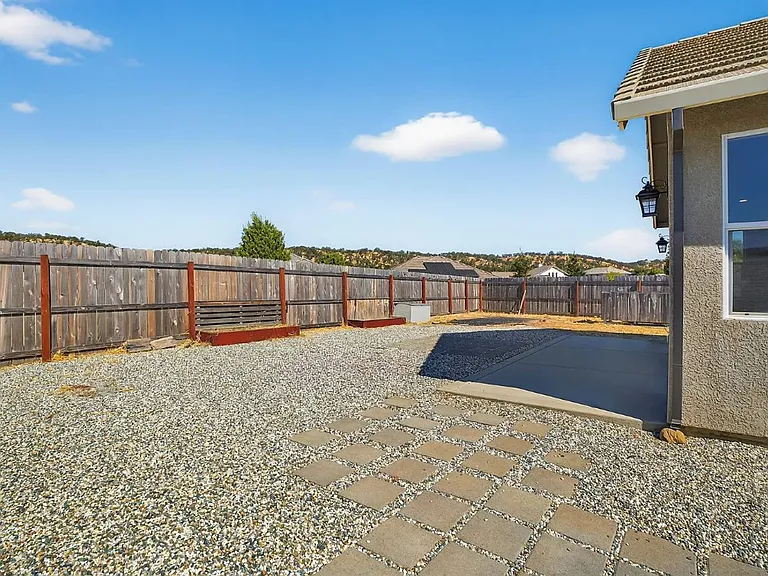 19009 Compass Dr — Photo 22