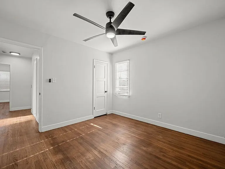 4320 Santa Rosalia Dr #AA — Photo 15