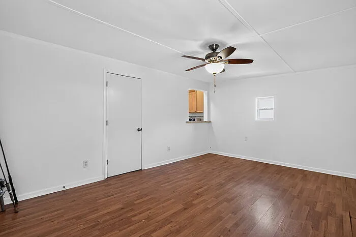 2617 Nassau St — Photo 13