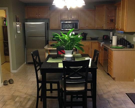 dining/kitchen