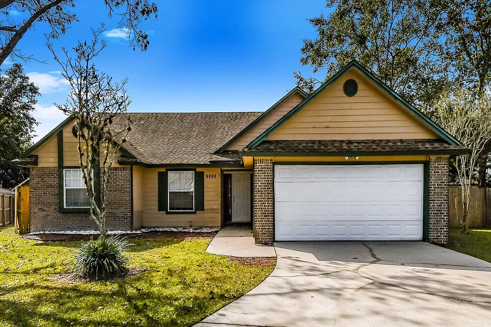 3 bed, 2.0 bath, 1683 sqft, $2,185 — Photo 1