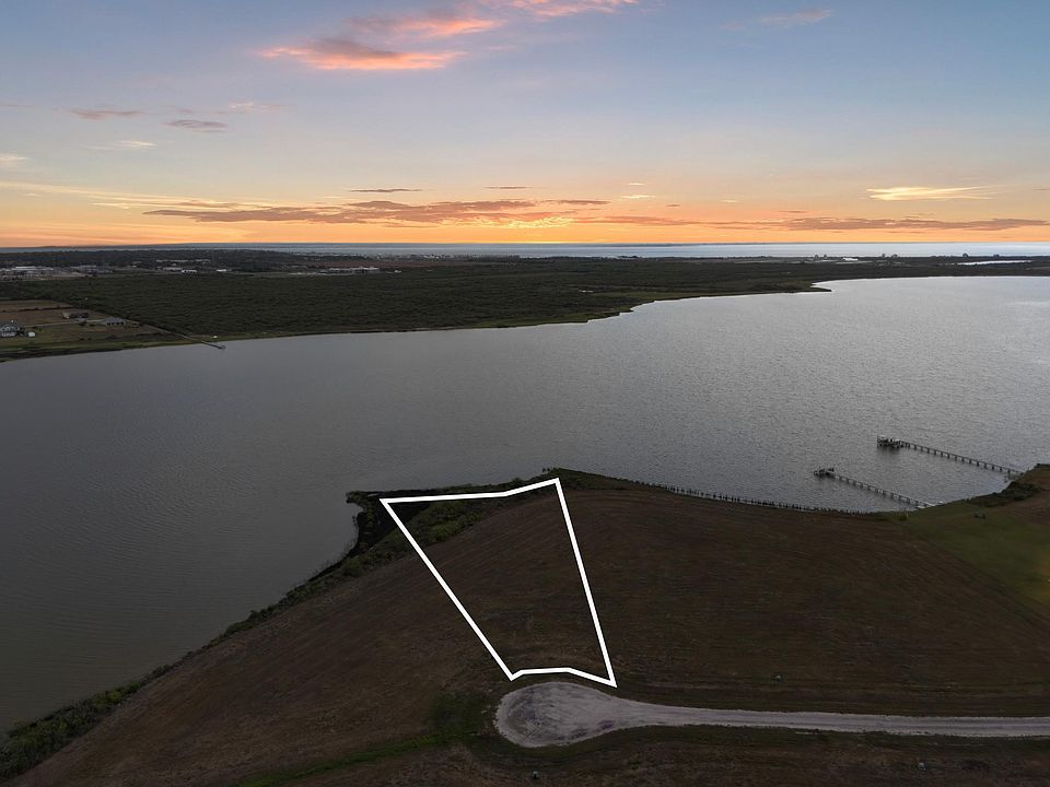 1st image of 109 Bay Dr