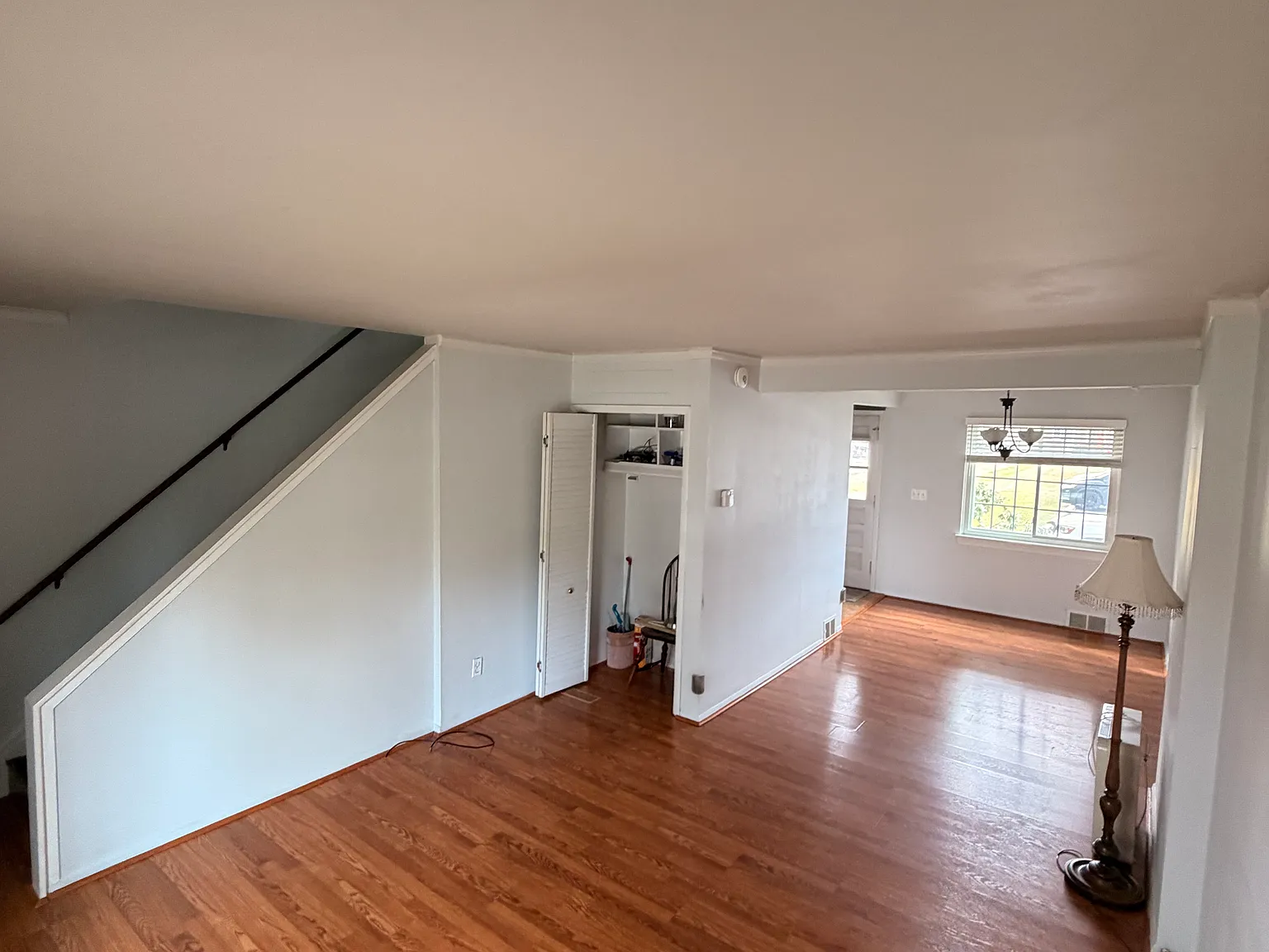 2 bed, 916 sqft, $1,800 — Photo 1