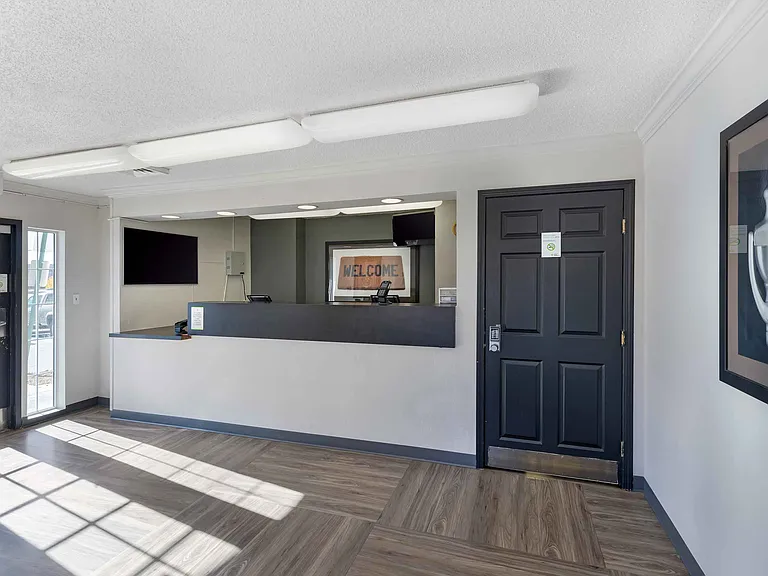 Lobby and Guest Check-in