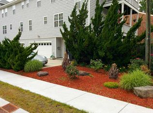 629 13th St, Virginia Beach, VA 23451