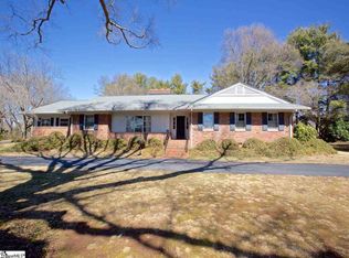 2 Round Pond Rd, Greenville, SC 29607