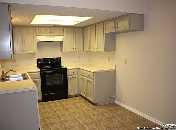 5th image of 6214 Welles Creek Dr