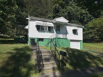 556 Broad St, Weston, WV, 26452