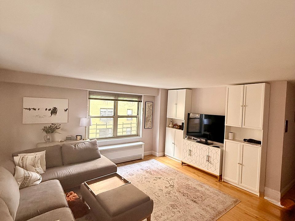 1st image of 50 W 93rd St APT 3M