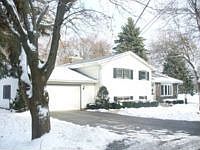 2nd image of 120 3 Oaks Rd