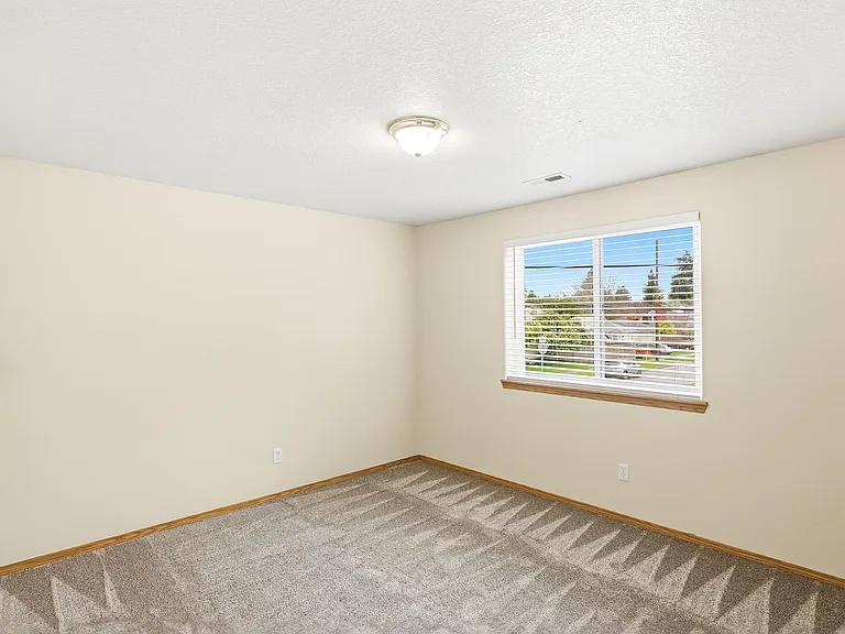4906 SE Holgate Blvd — Photo 3