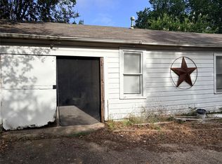 1322 Avenue N #B, Huntsville, TX 77340