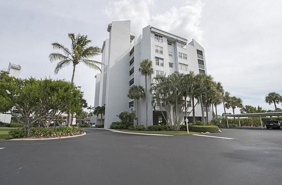 1st image of 901 Collier Ct #5503