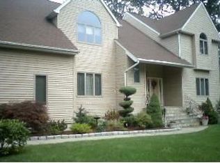 64 Orchard Hill Rd, Carmel, NY 10512