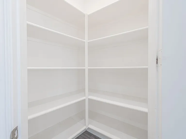 16220 Retreat Ct — Photo 26