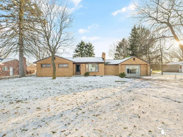 687 W Samaria Rd, Temperance, MI 48182