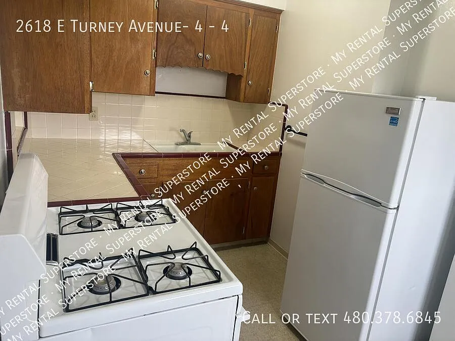 2618 E Turney Ave #4