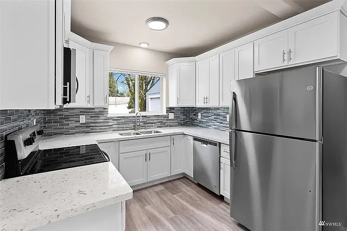 5110 Boston Harbor Rd NE — Photo 3