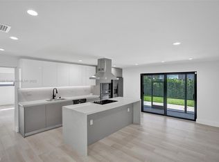 3360 SW 7th St, Miami, FL 33135