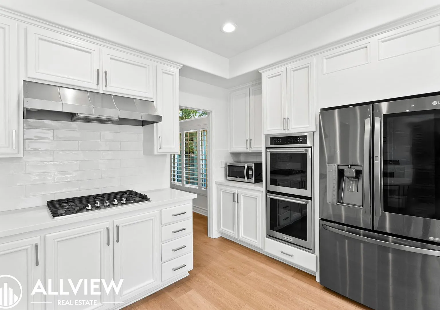 Luxury Living in the Prestigious Guard-Gated Community of Dove Canyon — Photo 3