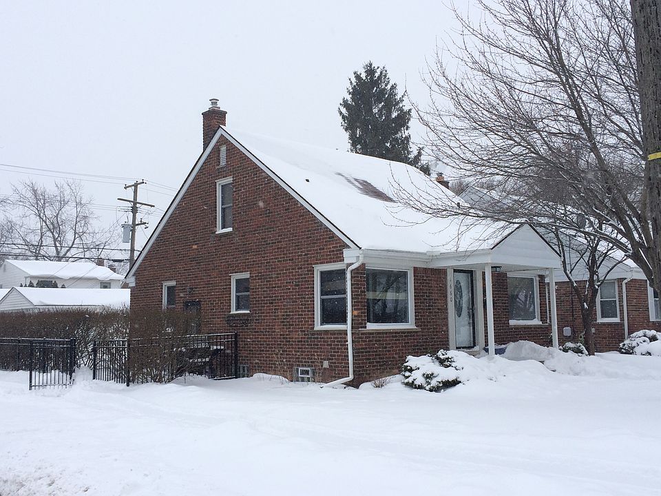 1st image of 1660 N Silvery Ln