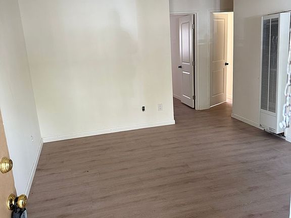 5th image of 520 E Clara St #4