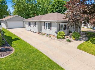 619 Taylor St, Little Chute, WI 54140
