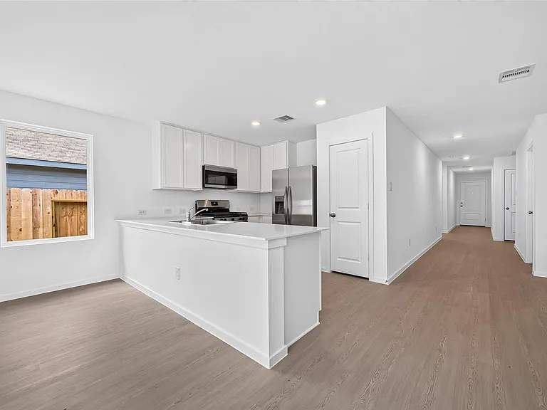 25568 Rose Creek Dr — Photo 14