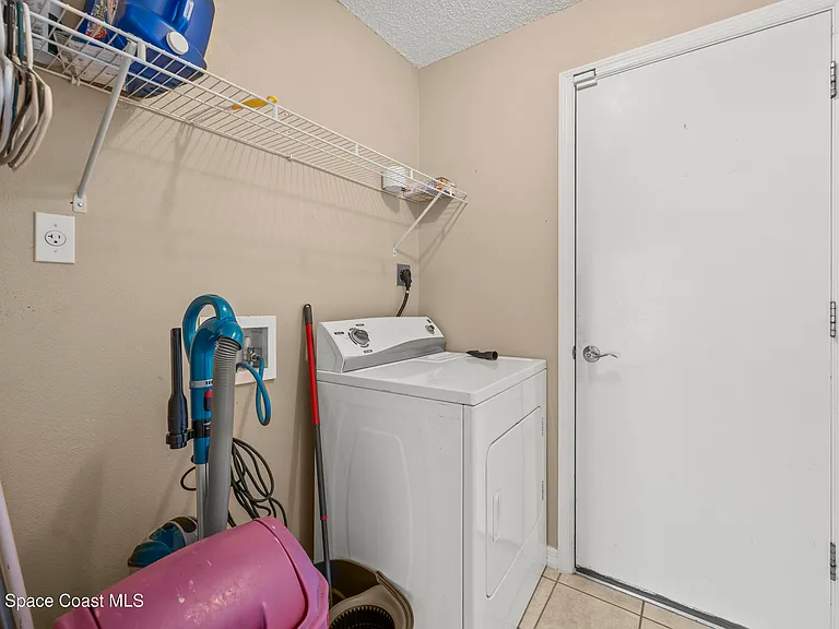 3219 Hainsworth Ave SE — Photo 15