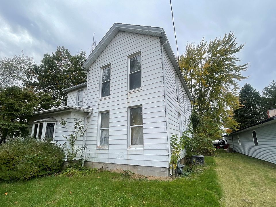 2nd image of 1003 Wright St