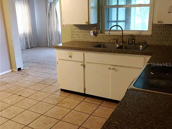 2nd image of 3213 Elkridge Dr