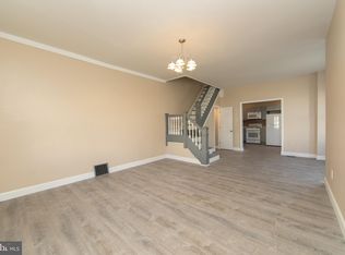294 Vine St, Camden, NJ 08102