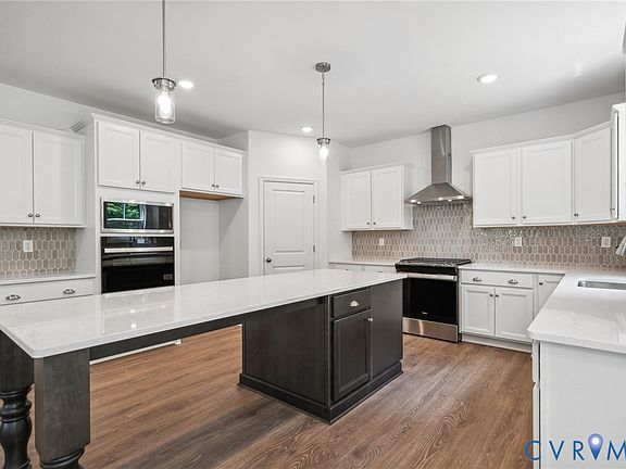 7th image of this home