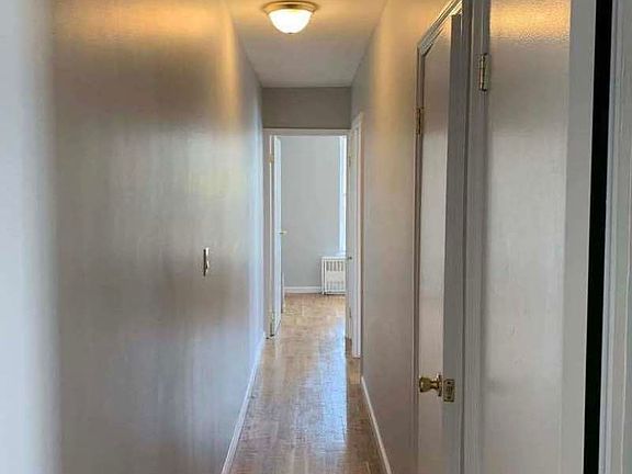 3rd image of 238 E 111th St APT 6B